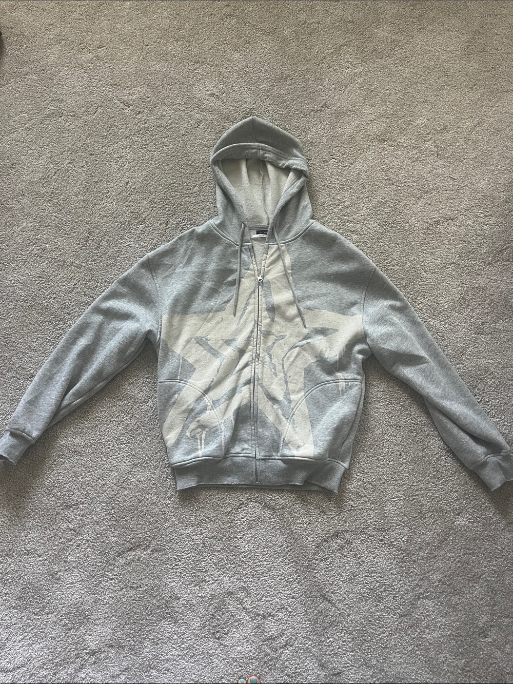silence + noise Gray Zip-Up Hoodie with Cream Star Graphic